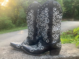Size 9.5 women’s Lane boots