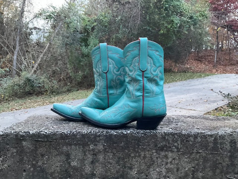 Size 7 women’s Liberty boots