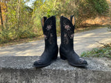 Size 9.5 women’s Shyanne boots