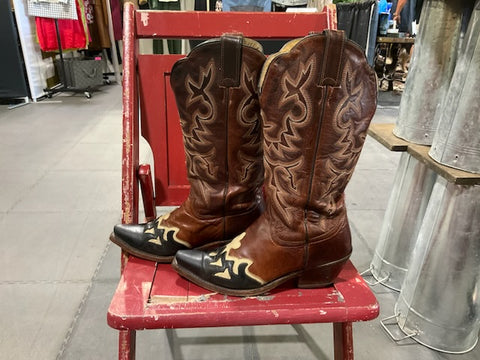 Size 8 women’s Justin boots