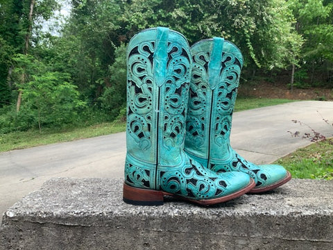 Size 9.5 women’s Ferrini boots