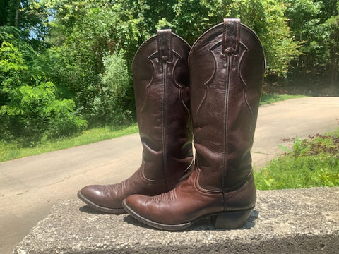 Size 7 women’s Larry Mahan boots