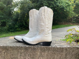 Size 9.5 women’s Shyanne boots