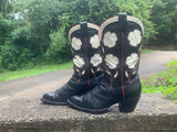 Size 8 women’s Larry Mahan boots