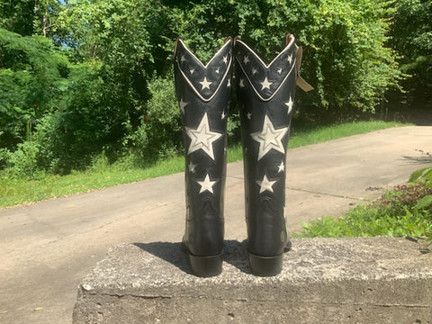 Size 10 women’s Ranch Road boots