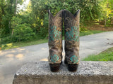 Size 10.5 women’s Soto boots