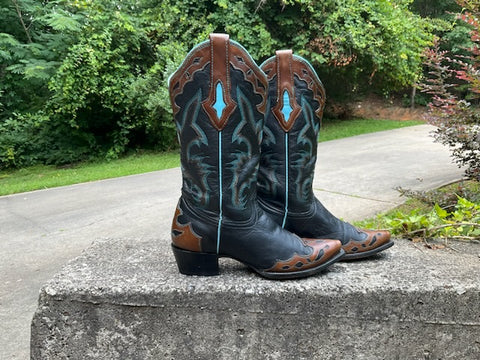 Size 7 women’s Lucchese boots