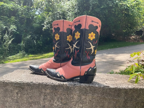 Size 10 women’s Old Gringo boots
