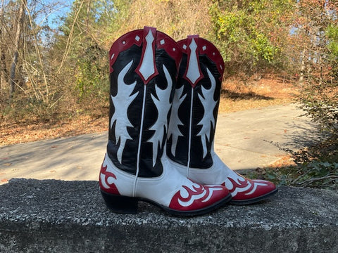 Size 8.5 women’s Larry Mahan boots