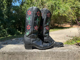 Size 10.5 men’s or 12 women’s Justin boots