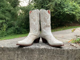 Size 9 women’s Dan Post boots