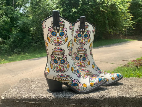 Size 9 women’s Rain boots