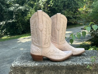 Size 7 women’s Old Gringo boots
