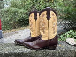 Size 10 women’s Corral boots