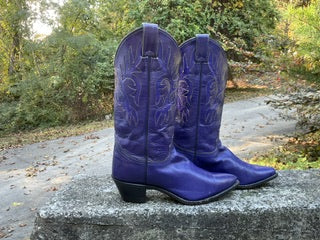 Size 7 women’s Justin boots