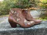 Size 9 women’s Shyanne boots