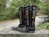 Size 9 women’s Old Gringo boots