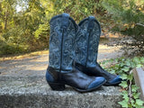 Size 7 women’s Tony Lama boots