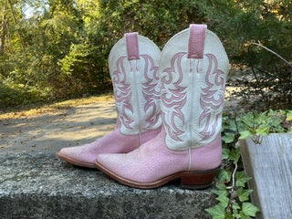 Size 7 women’s Justin boots