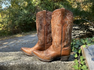 Size 8.5 women’s Justin boots