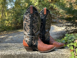 Size 7.5 women’s Tony Lama boots