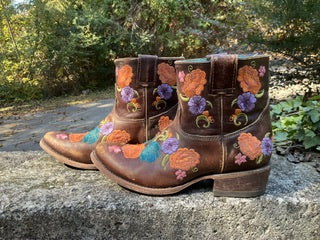 Size 8.5 women’s Corral boots