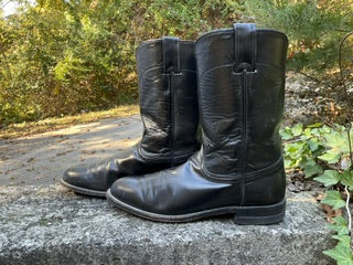 Size 8.5 women’s Justin boots
