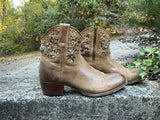 Size 10 women’s Frye boots