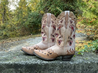 Size 9.5 women’s Dan Post boots