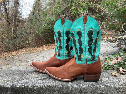 Size 9.5 women’s Justin boots