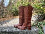 Size 8.5 women’s Frye boots