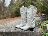Size 7 women’s Acme boots