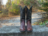 Size 7 men’s or 8.5 women’s Justin boots