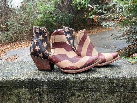 Size 9.5 women’s Ariat boots