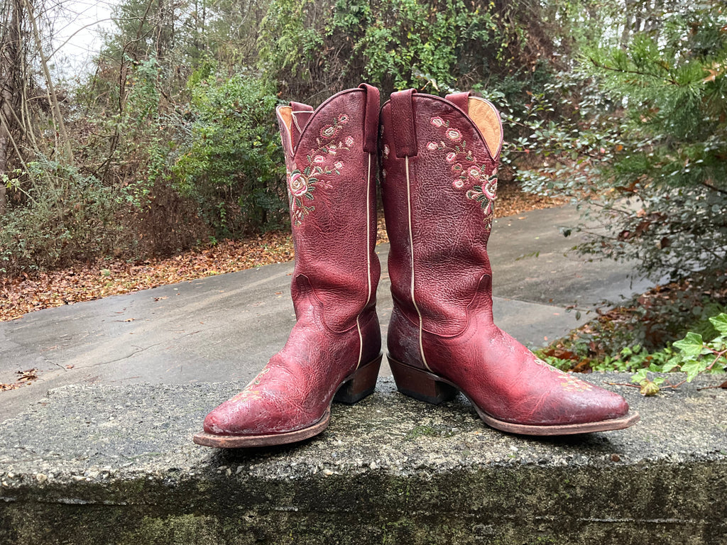 Size 7 women’s Shyanne boots Bootitude