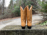 Size 6 women’s Larry Mahan boots