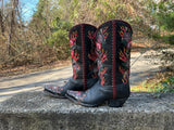 Size 7 women’s Liberty boots
