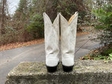 Size 9.5 men’s or 11 women’s Justin boots