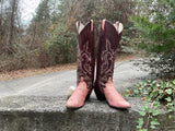 Size 7.5 women’s Larry Mahan boots.