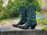 Size 8 women’s Larry Mahan boots