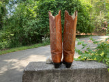 Size 10 women’s Larry Mahan boots