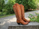 Size 10 women’s Larry Mahan boots
