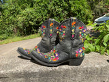 Size 9 women’s Old Gringo boots