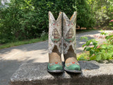 Size 8 women’s Old Gringo boots