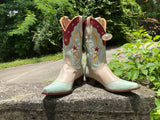 Size 7 women’s handmade boots