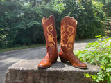 Size 9.5 men’s or 11 women’s Larry Mahan boots