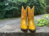 Size 8 women’s Dan Post boots