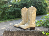 Size 8 women’s Justin boots