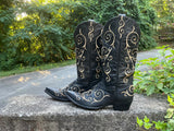 Size 9 women’s Old Gringo boots