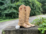 Size 8.5 men’s or 10 women’s Larry Mahan boots